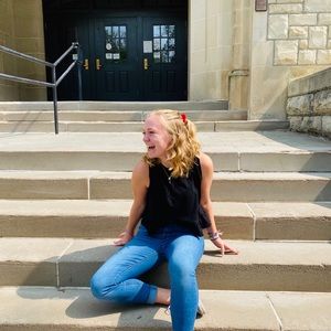 Meet your Posher, Caroline